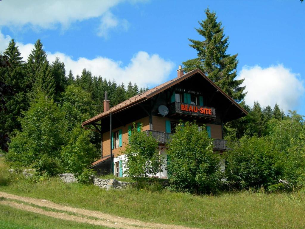 Le Coucou Et Chalet Beau-Site 호텔 레라세스 외부 사진