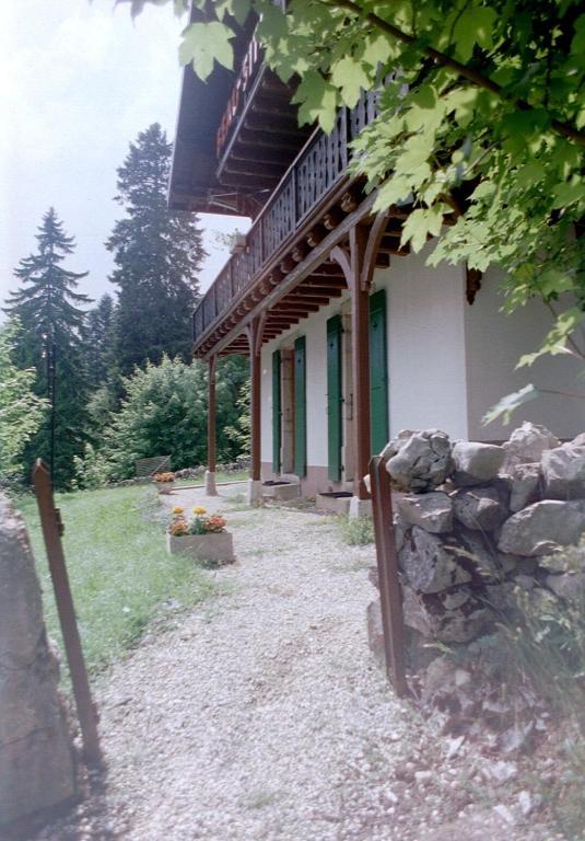 Le Coucou Et Chalet Beau-Site 호텔 레라세스 외부 사진